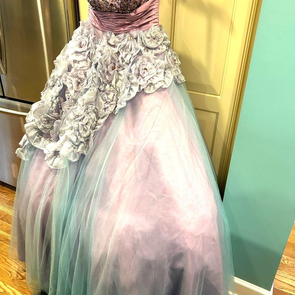 Jovani Lavender/Blue Ball Gown - Size 2 - NWT - Picture 12 of 14